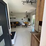 Poolhouse Flip Flop - Mit Privatem Pool