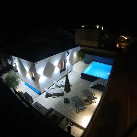 Poolhouse Flip Flop - Mit Privatem Pool Сasa de vacaciones