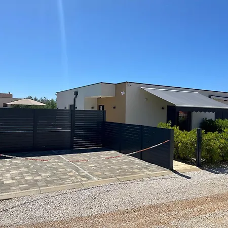 Semesterbostad Poolhouse Flip Flop - Mit Privatem Pool *