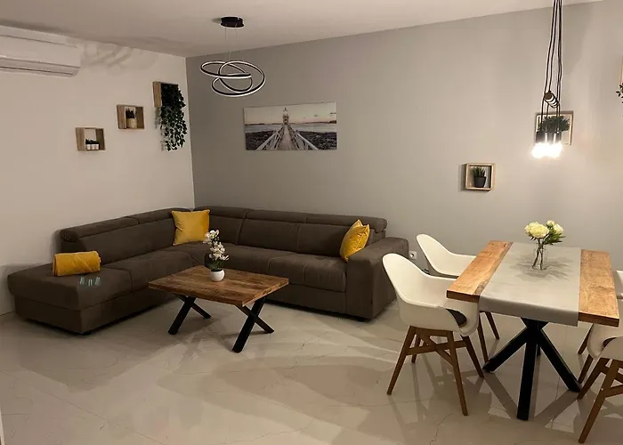 Poolhouse Flip Flop - Mit Privatem Pool