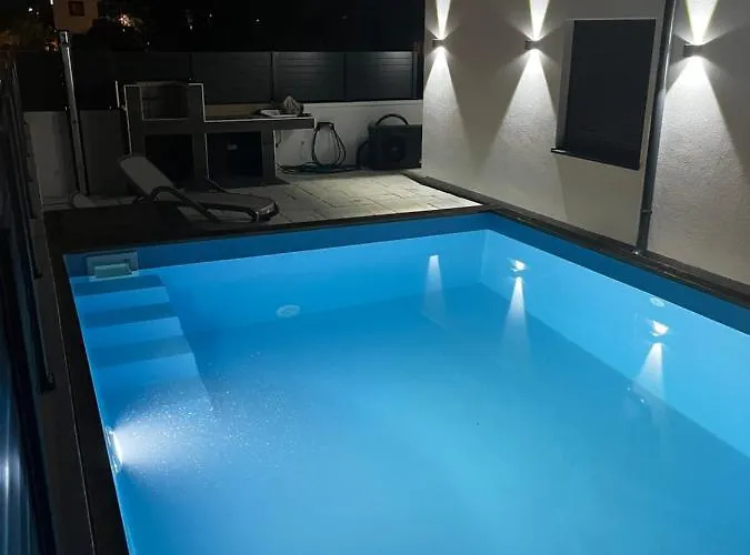 Semesterbostad Poolhouse Flip Flop - Mit Privatem Pool *
