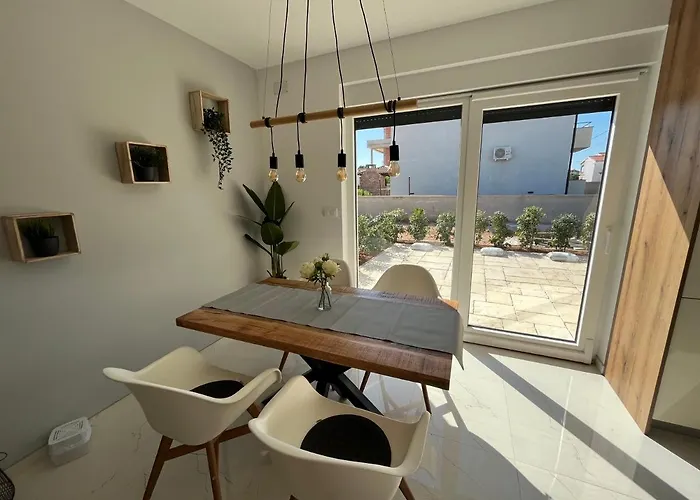 Poolhouse Flip Flop - Mit Privatem Pool * Vir