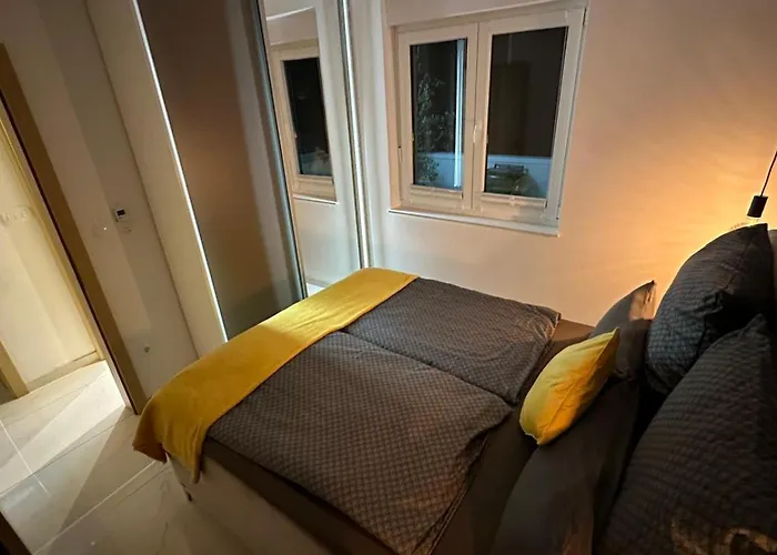 Poolhouse Flip Flop - Mit Privatem Pool Vir