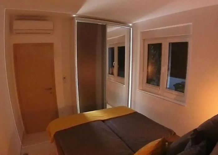 Poolhouse Flip Flop - Mit Privatem Pool Semesterbostad