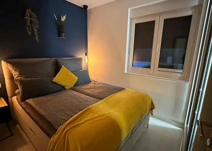 Semesterbostad Poolhouse Flip Flop - Mit Privatem Pool