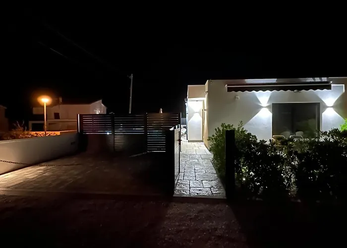 Poolhouse Flip Flop - Mit Privatem Pool Semesterbostad Vir