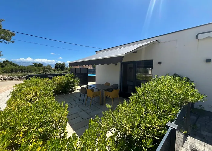 Semesterbostad Poolhouse Flip Flop - Mit Privatem Pool Vir