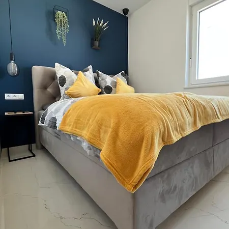 Poolhouse Flip Flop - Mit Privatem Pool *