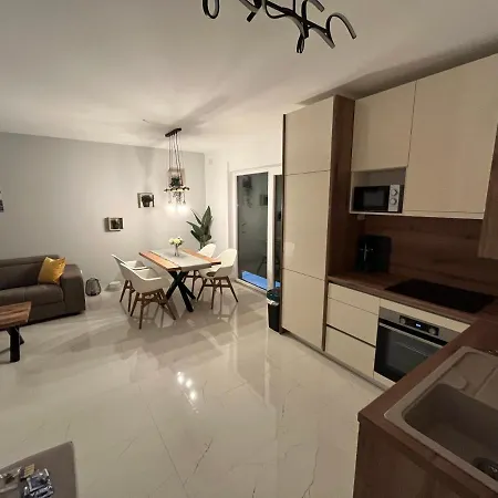 Holiday home Poolhouse Flip Flop - Mit Privatem Pool