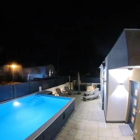 Holiday home Poolhouse Flip Flop - Mit Privatem Pool *
