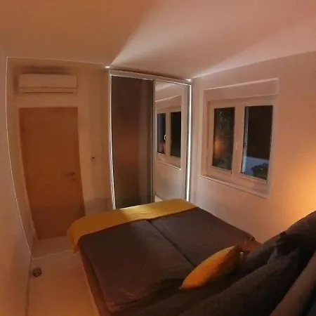 Poolhouse Flip Flop - Mit Privatem Pool Holiday home