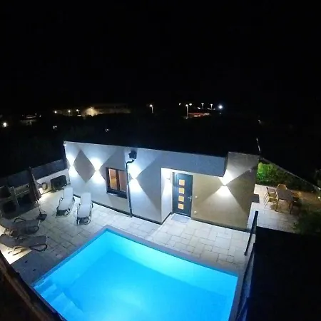 Vikendica Poolhouse Flip Flop - Mit Privatem Pool Vir