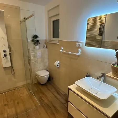 Poolhouse Flip Flop - Mit Privatem Pool *