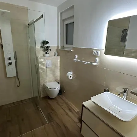 Poolhouse Flip Flop - Mit Privatem Pool