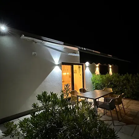 Poolhouse Flip Flop - Mit Privatem Pool *