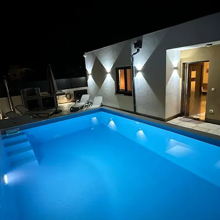 Poolhouse Flip Flop - Mit Privatem Pool * Vir