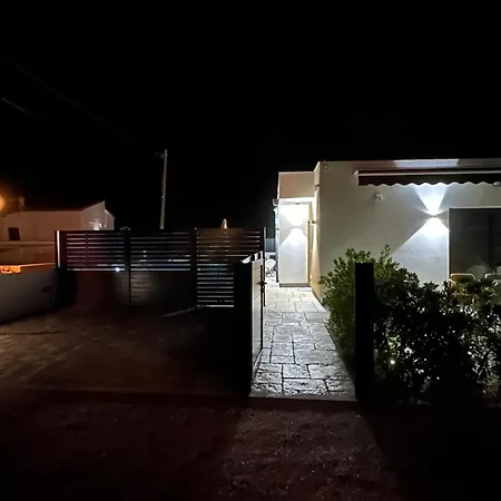 Poolhouse Flip Flop - Mit Privatem Pool Holiday home Vir