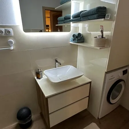 Poolhouse Flip Flop - Mit Privatem Pool * Vir