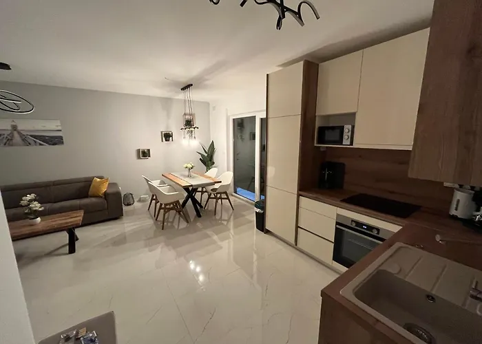 Ferienhaus Poolhouse Flip Flop - Mit Privatem Pool