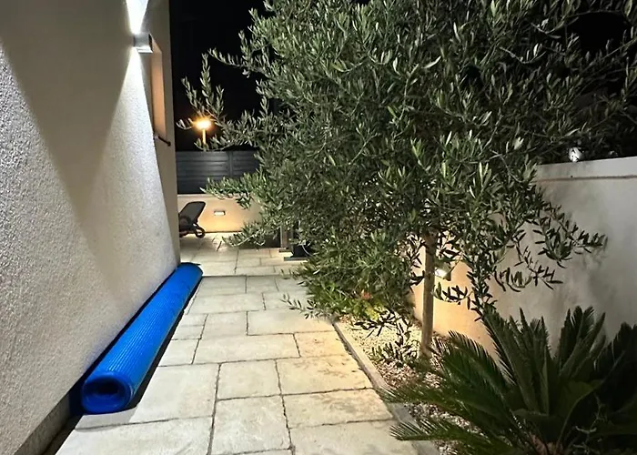 Poolhouse Flip Flop - Mit Privatem Pool 度假居 维尔