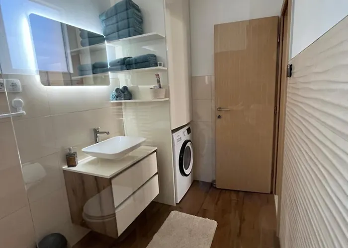 Poolhouse Flip Flop - Mit Privatem Pool 维尔