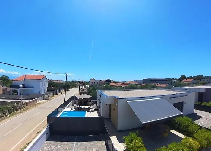 Ferienhaus Poolhouse Flip Flop - Mit Privatem Pool