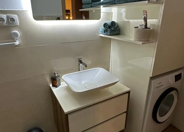 Poolhouse Flip Flop - Mit Privatem Pool * 维尔